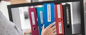 Mappen gelabeld met duurzame P-touch TZe labels